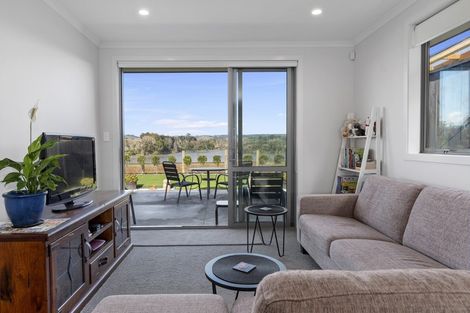 Photo of property in Waterview Estate, 86/4 Greystone Place, Omokoroa, 3114