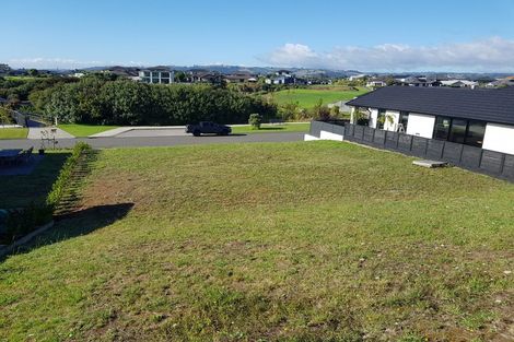 Photo of property in 41 Lakeside Terrace, Omokoroa, 3114