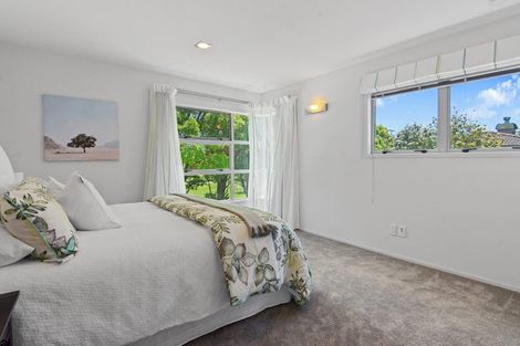 Photo of property in 33 Oak Manor Drive, Albany, Auckland, 0632