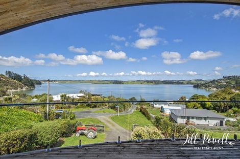 Photo of property in 36 Kilbraugh Street, Whakapirau, Maungaturoto, 0583