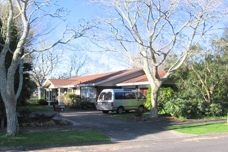 Photo of property in 8 Mcinnes Place, Queenwood, Hamilton, 3210