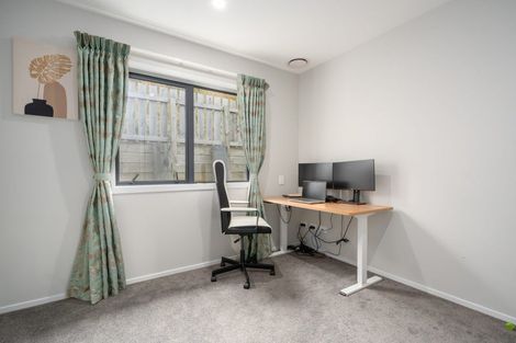 Photo of property in 18 Hattersley Grove, Churton Park, Wellington, 6037