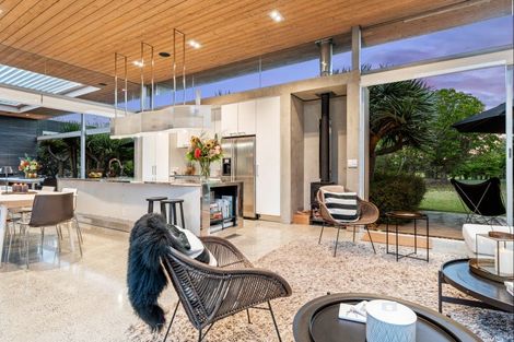 Photo of property in 64 Taumata Road, Omaha, 0986