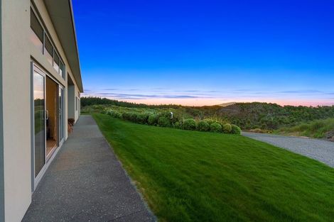 Photo of property in 25 Mahurenga Lane, Te Horo, Otaki, 5581