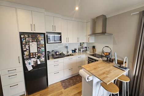 Photo of property in 20 Roxborough Place, East Tamaki Heights, Auckland, 2016