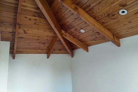 Photo of property in 35 Park Road, Titirangi, Auckland, 0604