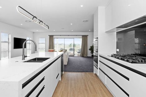 Photo of property in 54 Pelorus Avenue, Poraiti, Napier, 4112