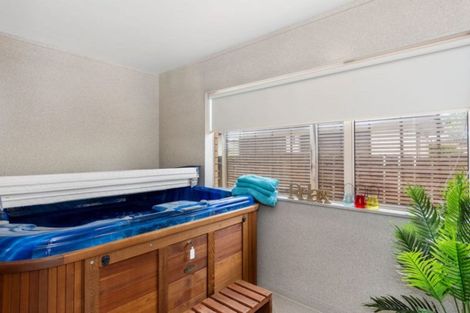 Photo of property in 50 Dickson Road, Papamoa Beach, Papamoa, 3118