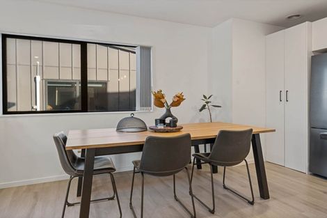 Photo of property in 63 Black Beech Crescent, Takanini, 2110