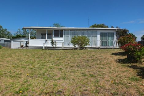 Photo of property in 4 Harrod Avenue, Foxton Beach, Foxton, 4815