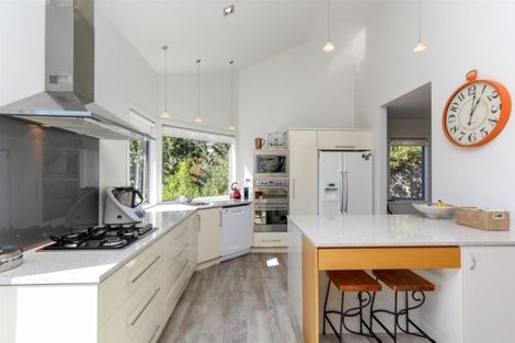 Photo of property in 15 Shortland Street, Lower Vogeltown, New Plymouth, 4310