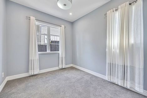 Photo of property in 25a Torino Street, Point England, Auckland, 1072