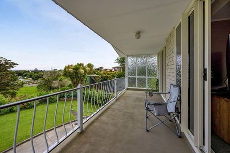 Photo of property in 3 Cowling Road, Hurdon, New Plymouth, 4310