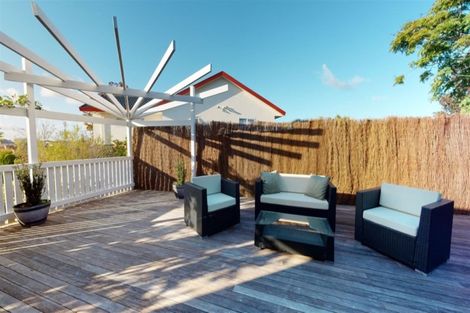Photo of property in 78 Lagoon Way, West Harbour, Auckland, 0618