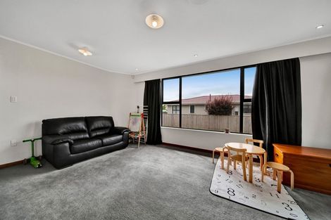 Photo of property in 17 Murray Avenue, Hawera, 4610