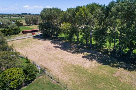 Photo of property in 154 Oroua Road, Kairanga, Palmerston North, 4475