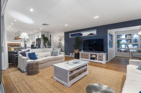 Photo of property in 10 Mccrystal Avenue, Bucklands Beach, Auckland, 2012