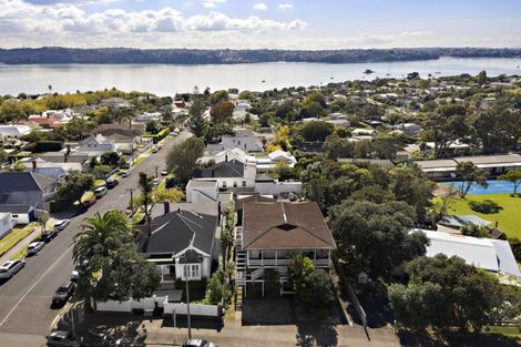 Photo of property in 213 Jervois Road, Herne Bay, Auckland, 1011