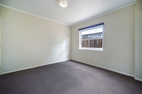 Photo of property in 19 Normandy Place, Henderson, Auckland, 0610