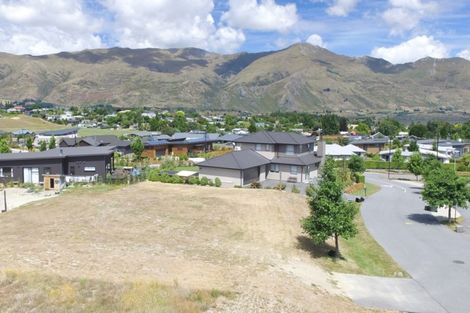 Photo of property in 4 Hoheria Rise, Wanaka, 9305