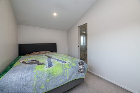Photo of property in 5a Woodside Road, Massey, Auckland, 0614