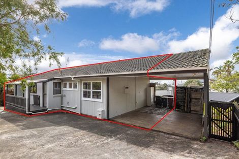 Photo of property in 1/649 Beach Road, Rothesay Bay, Auckland, 0630