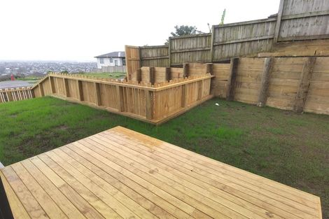 Photo of property in 10 Crestview Rise, Papakura, 2110