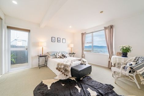Photo of property in 148 The Esplanade, Houghton Bay, Wellington, 6023