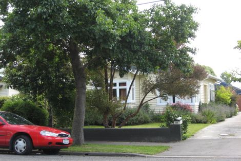 Photo of property in 2/27 Allard Street, Edgeware, Christchurch, 8013