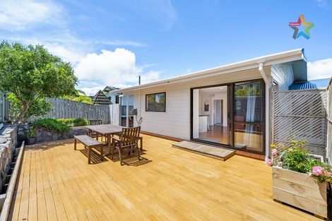 Photo of property in 4 Protea Street, Maungaraki, Lower Hutt, 5010