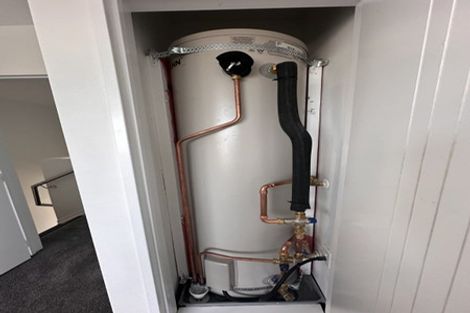 Photo of property in 2/2a Cambridge Road, Manurewa, Auckland, 2102