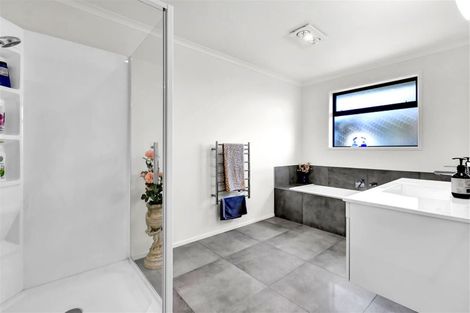 Photo of property in 31 Papawhero Drive, Bell Block, New Plymouth, 4312