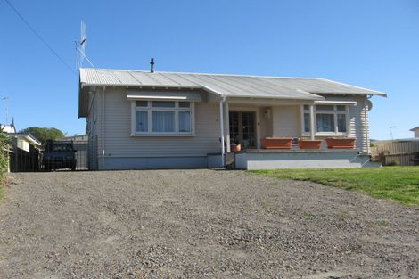 Photo of property in 16 Hunia Terrace, Himatangi Beach, Foxton, 4891