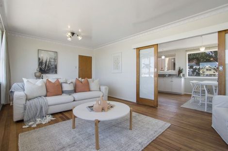 Photo of property in 2 Hillary Street, Waihi Beach, 3611