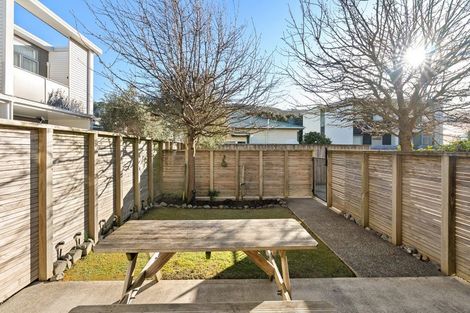 Photo of property in 11/59 The Parade, Island Bay, Wellington, 6023