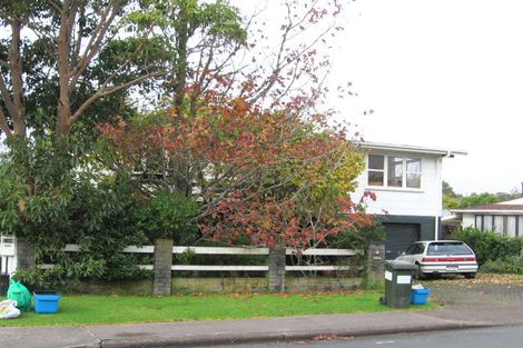 Photo of property in 131 Rosario Crescent, Red Beach, 0932
