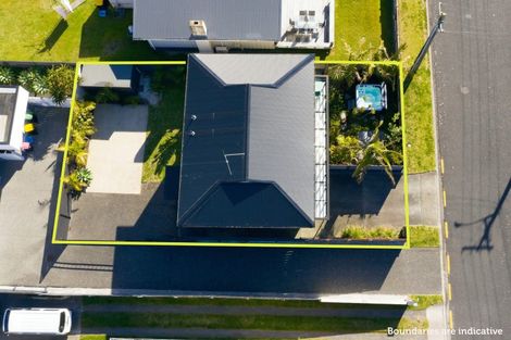 Photo of property in 22 Karewa Parade, Papamoa Beach, Papamoa, 3118