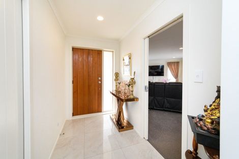 Photo of property in 98 Rosalie Terrace, Kelvin Grove, Palmerston North, 4414
