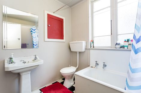 Photo of property in 53 Manor Place, Dunedin Central, Dunedin, 9016