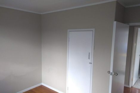 Photo of property in 59 Chilcott Road, Henderson, Auckland, 0612