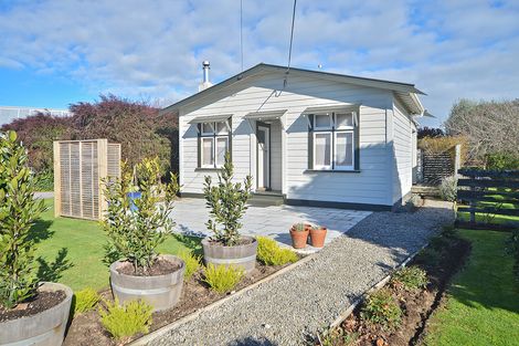 Photo of property in 4 Venice Street, Martinborough, 5711