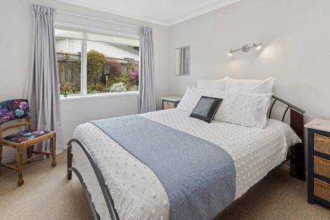 Photo of property in 17b Humphrey Kemp Avenue, Henderson, Auckland, 0612