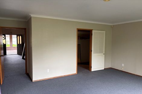 Photo of property in 77b Sturges Road, Henderson, Auckland, 0612