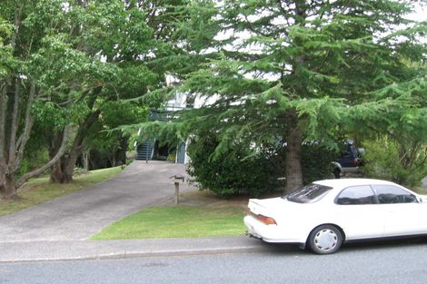 Photo of property in 19 Beaudine Avenue, Glenfield, Auckland, 0629