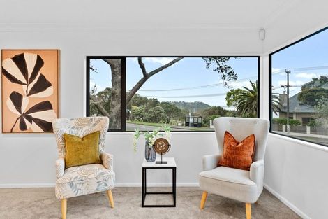 Photo of property in 1 Armagh Road, Blockhouse Bay, Auckland, 0600