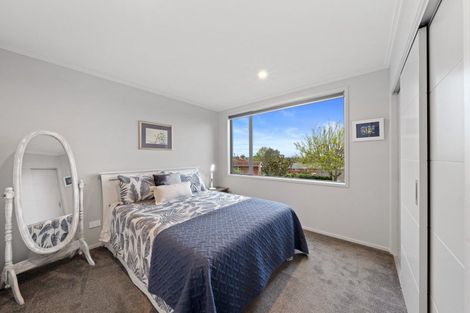Photo of property in 2 Stonedale Drive, Pukekohe, 2120