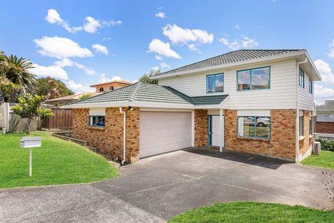 Photo of property in 33b Dalwhinnie Parade, Highland Park, Auckland, 2010