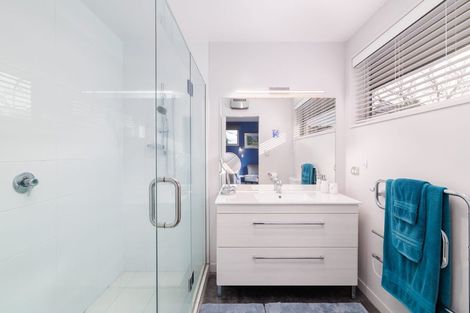 Photo of property in 33c Wilsons Road South, Saint Martins, Christchurch, 8022