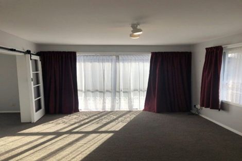 Photo of property in 7 Compton Street, Woolston, Christchurch, 8062