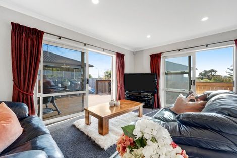 Photo of property in 25 Drake Street, Howick, Auckland, 2014